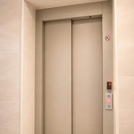 Luxury Urban Appartement Tirana
